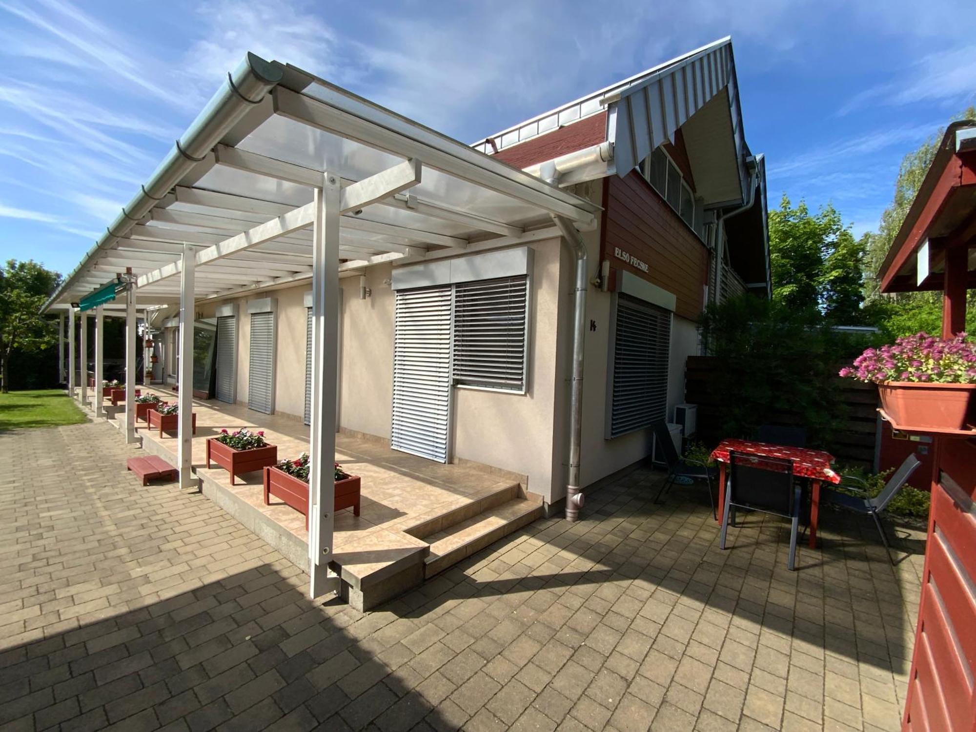 Elso Fecske Apartmanok Siófok Exterior foto